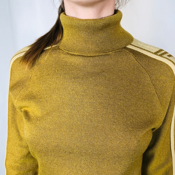 FUBU Vintage Dijon Mustard Spell Out Sweater 0862 - Picture 7 of 8